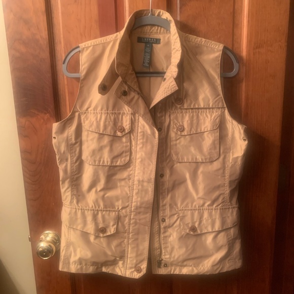 RALPH LAUREN Vest, size Medium. Shell snd Lining 100 percent Polyester Tan color - Picture 3 of 5